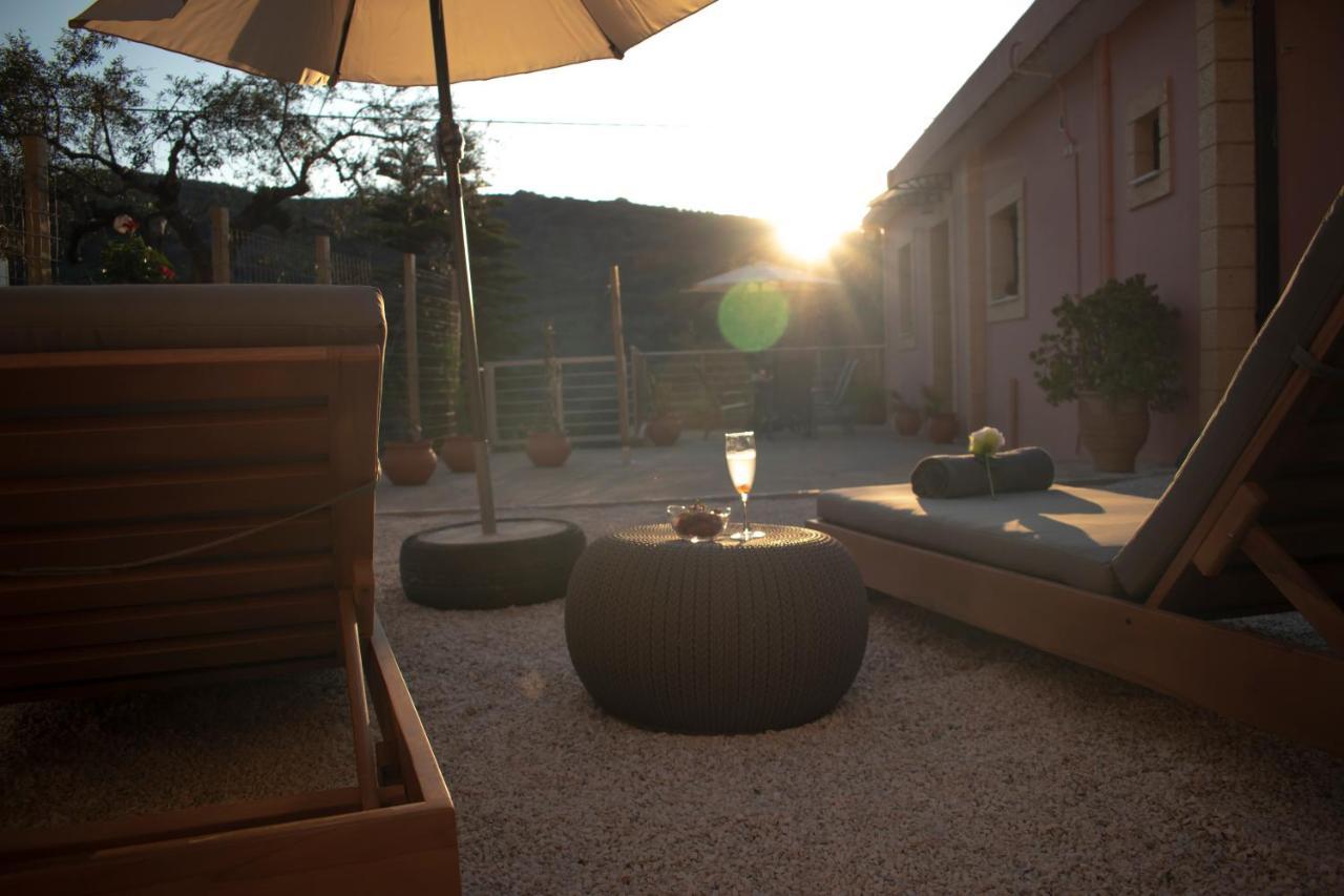 House Of Harmony Villa Kamisianá Eksteriør bilde